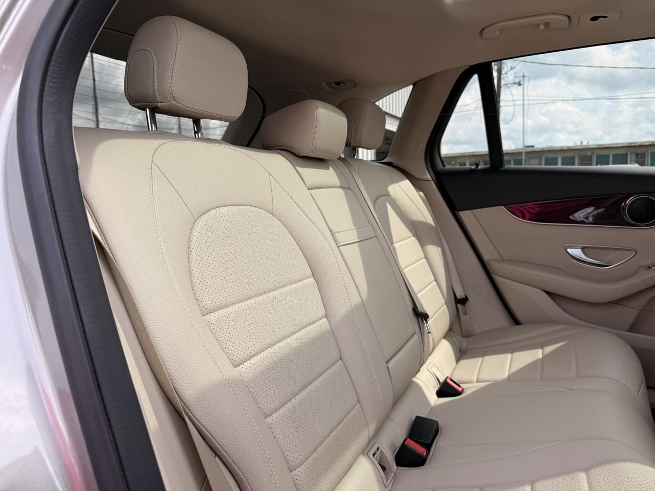 Mercedes-Benz GLC-Class GLC300 2021