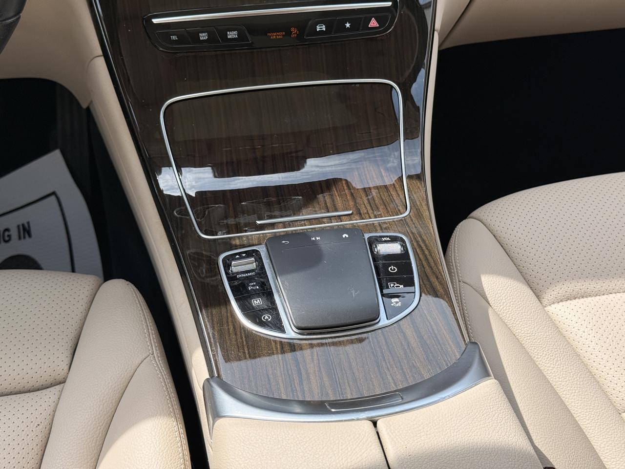 Mercedes-Benz GLC-Class GLC300 2021