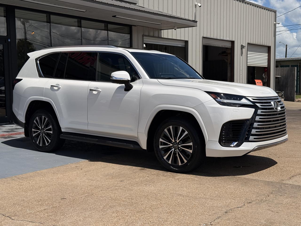 Lexus LX Premium 2024