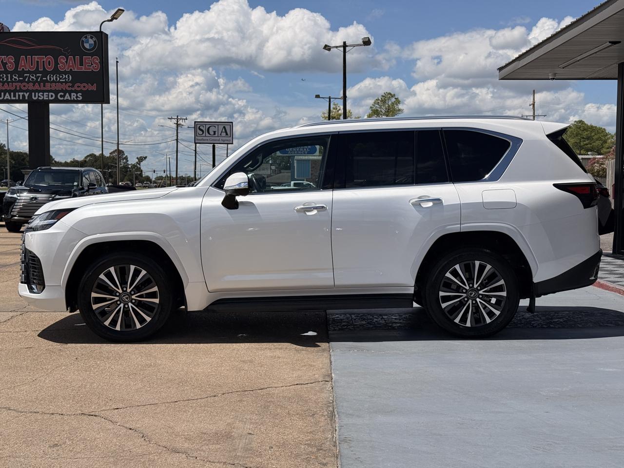 Lexus LX Premium 2024