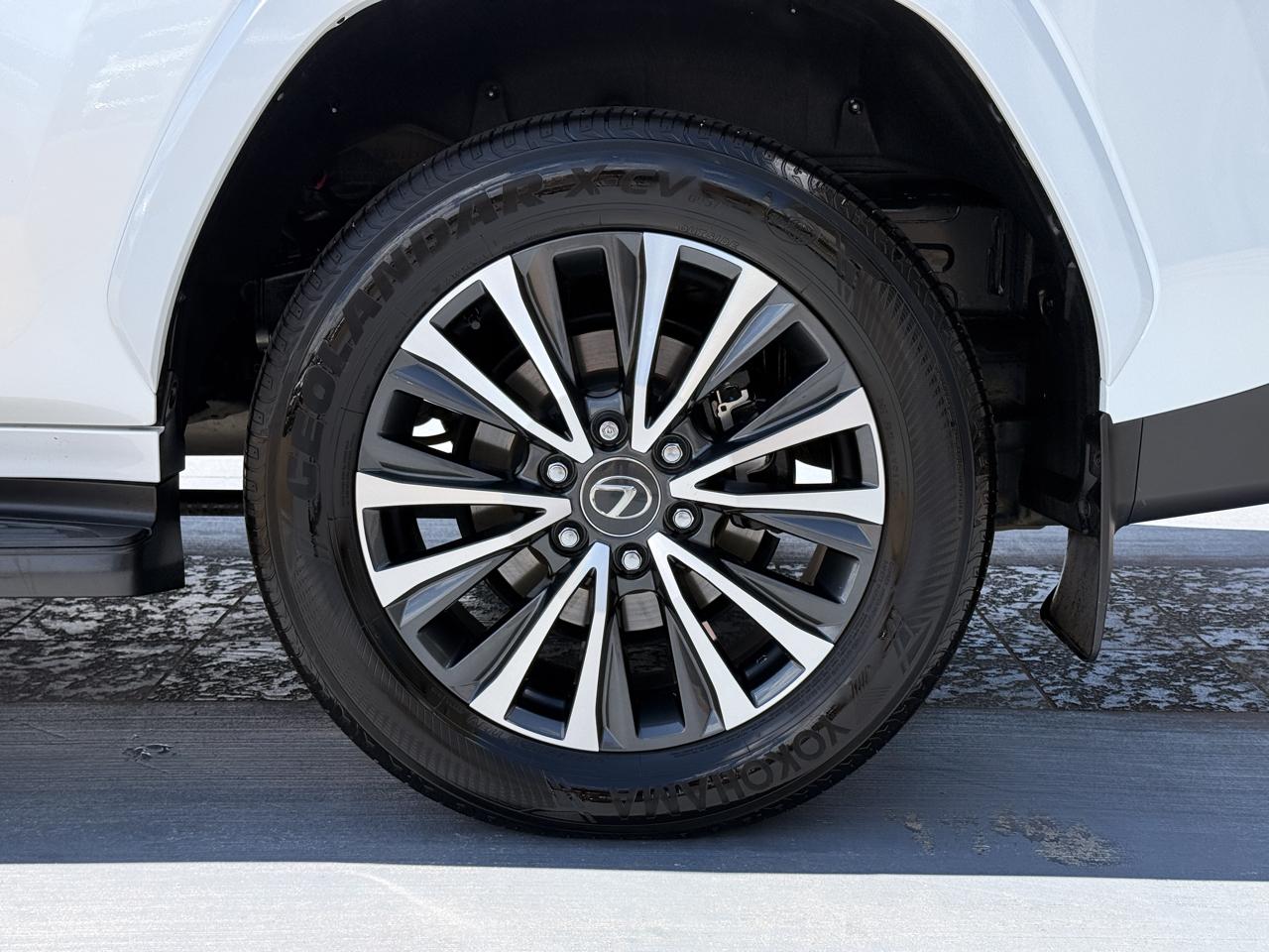 Lexus LX Premium 2024