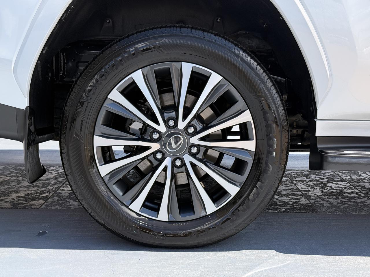 Lexus LX Premium 2024
