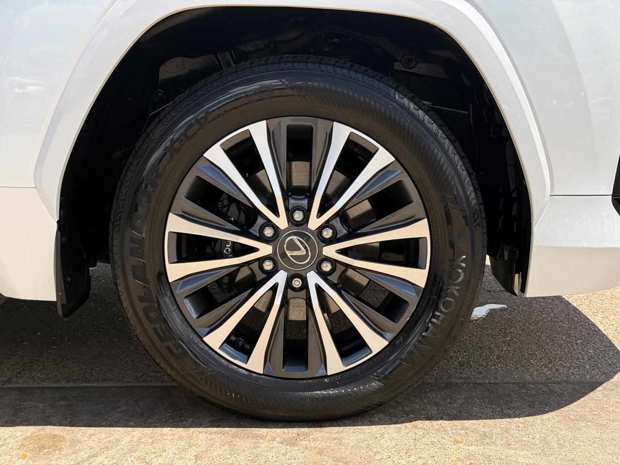 Lexus LX Premium 2024
