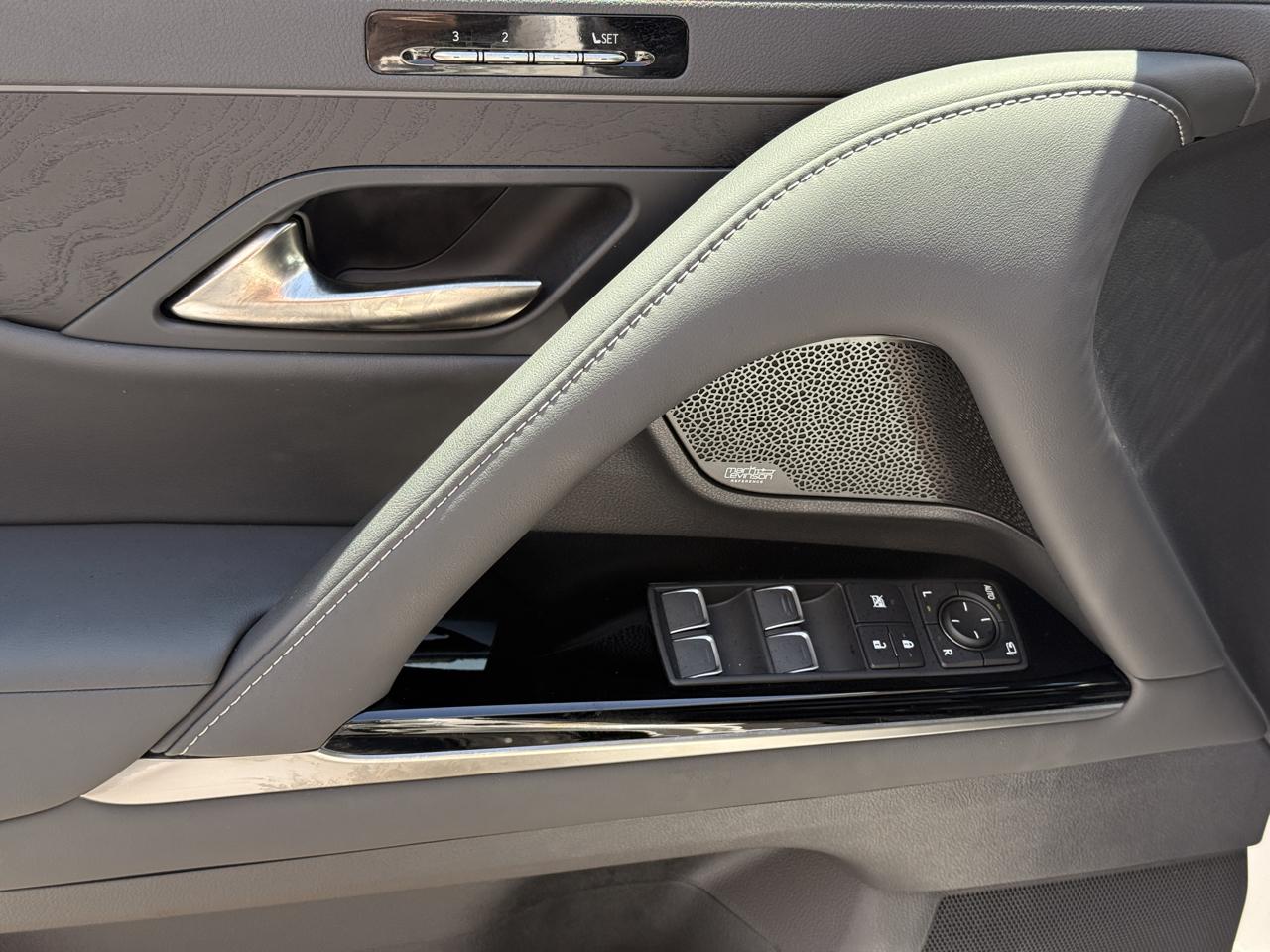 Lexus LX Premium 2024