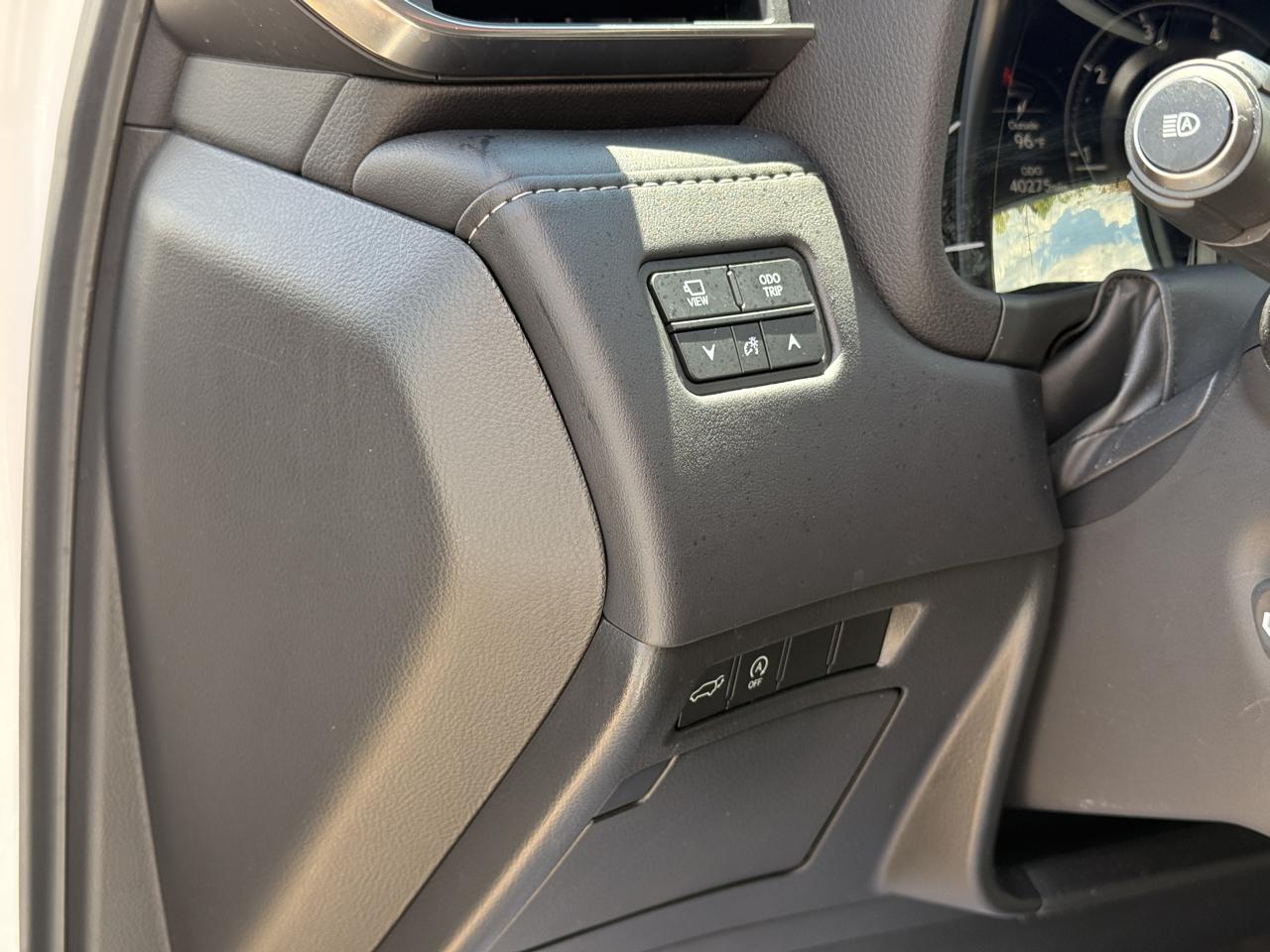 Lexus LX Premium 2024