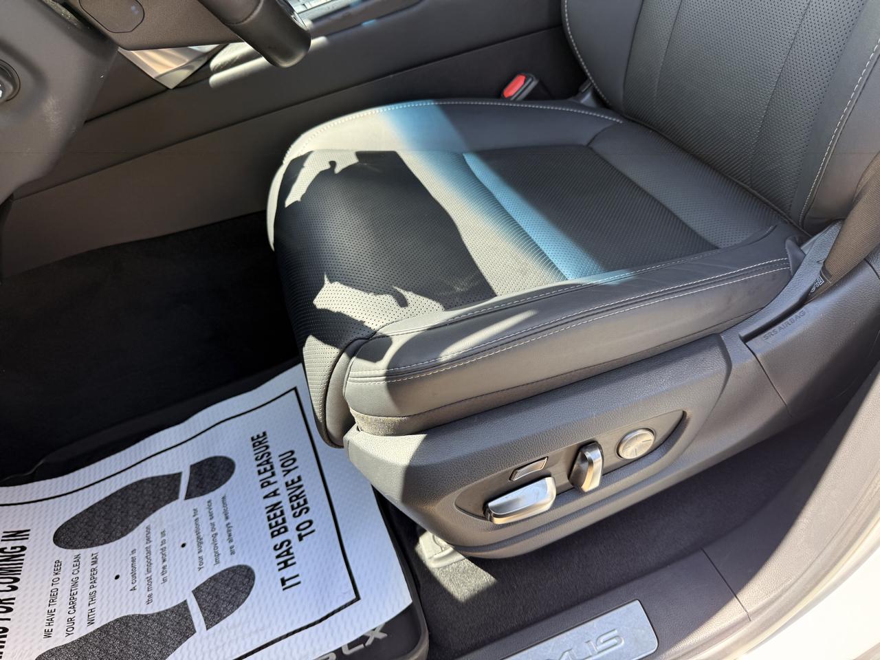 Lexus LX Premium 2024