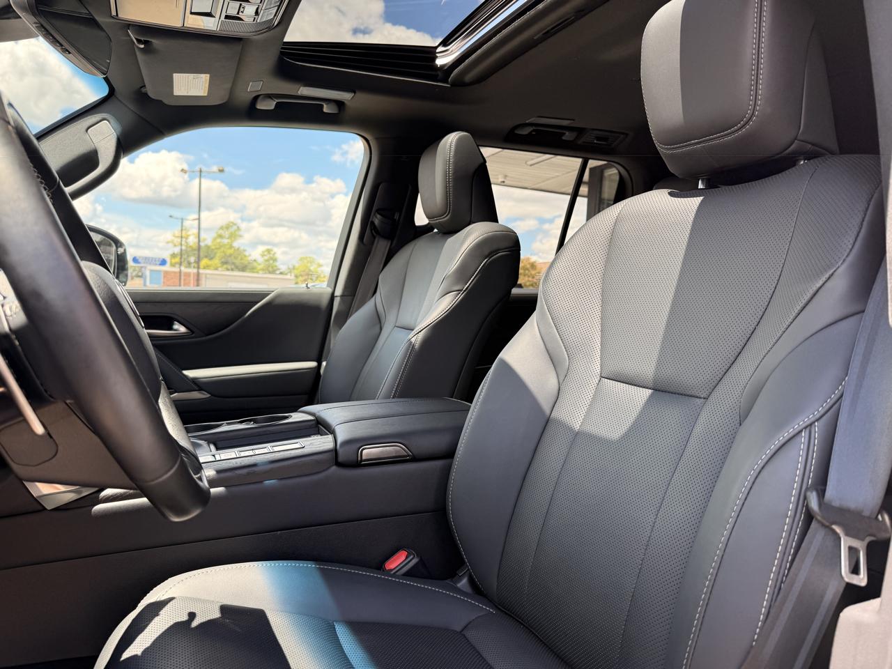 Lexus LX Premium 2024