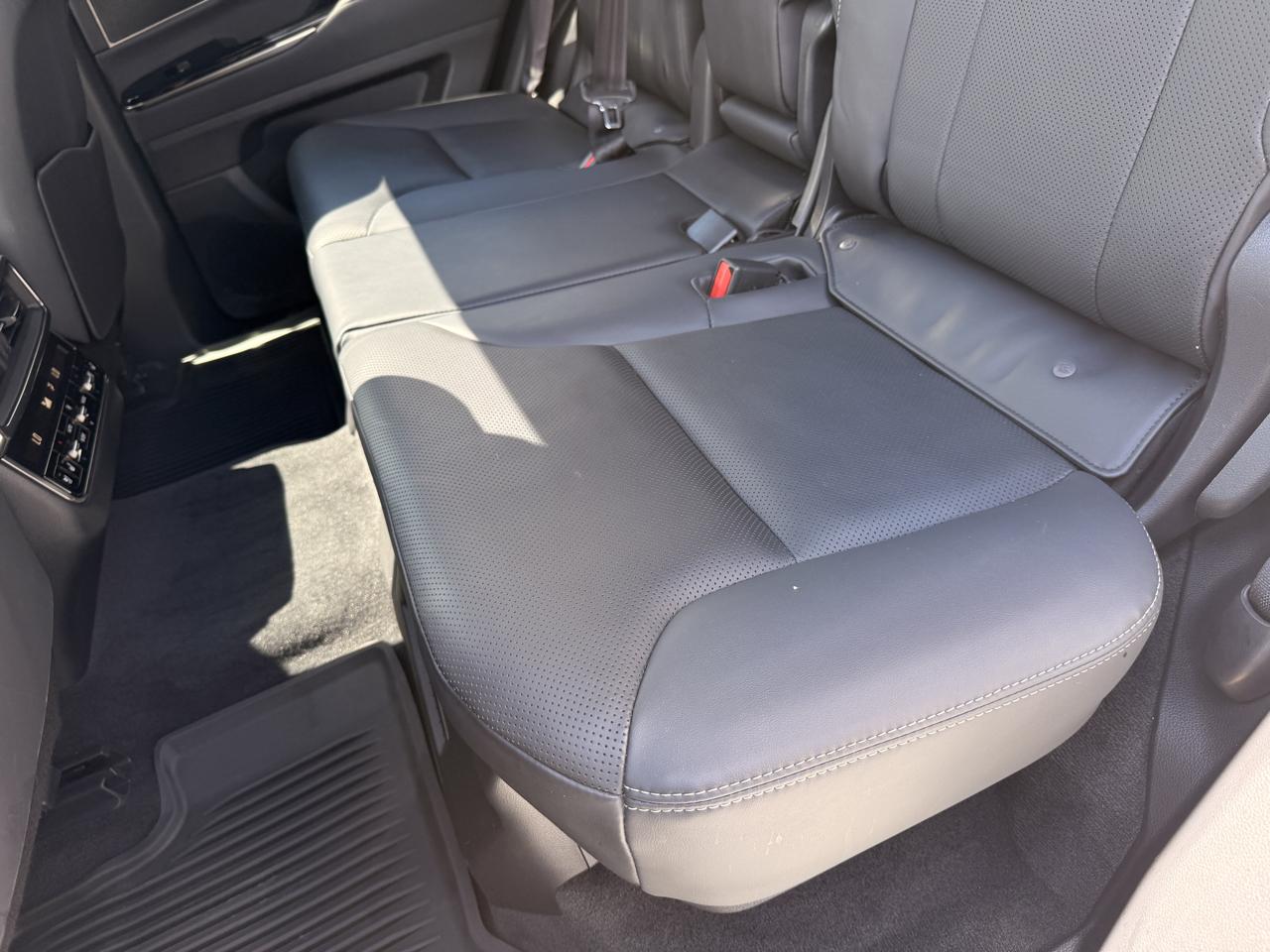 Lexus LX Premium 2024