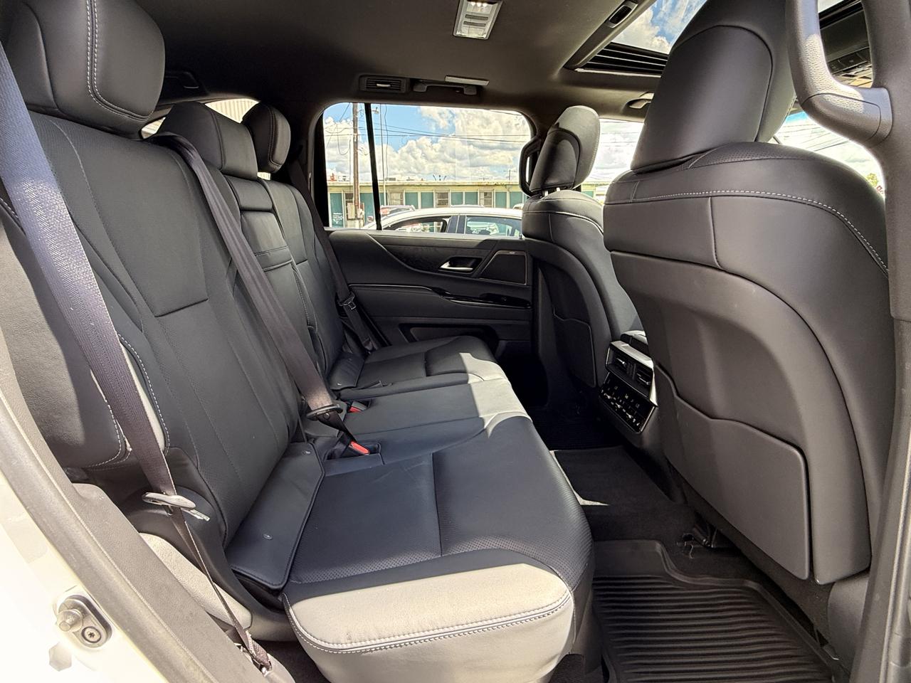 Lexus LX Premium 2024