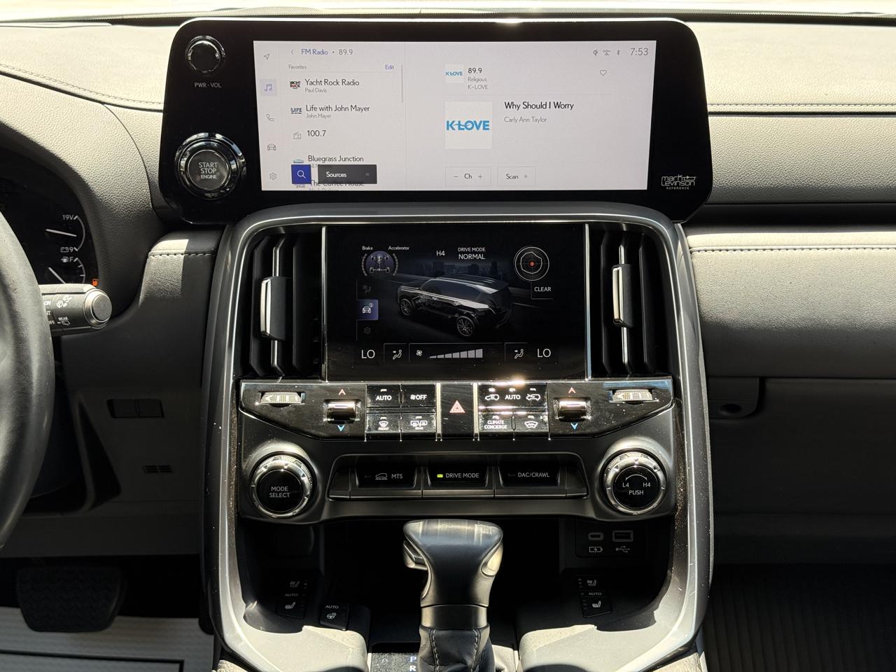 Lexus LX Premium 2024