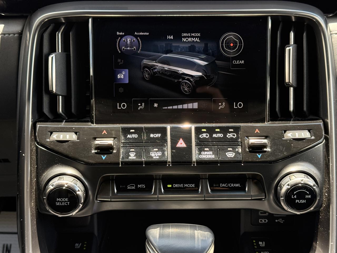Lexus LX Premium 2024