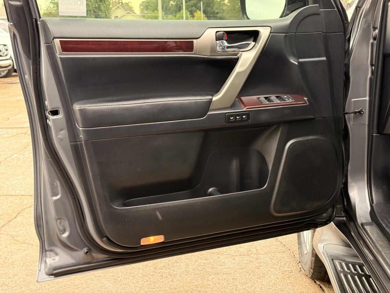 Lexus GX 460 Base 2017