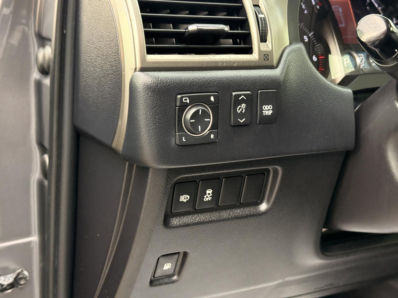 Lexus GX 460 Base 2017