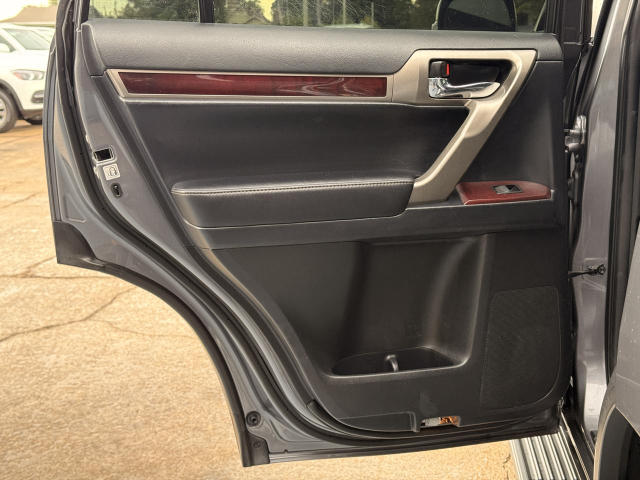 Lexus GX 460 Base 2017