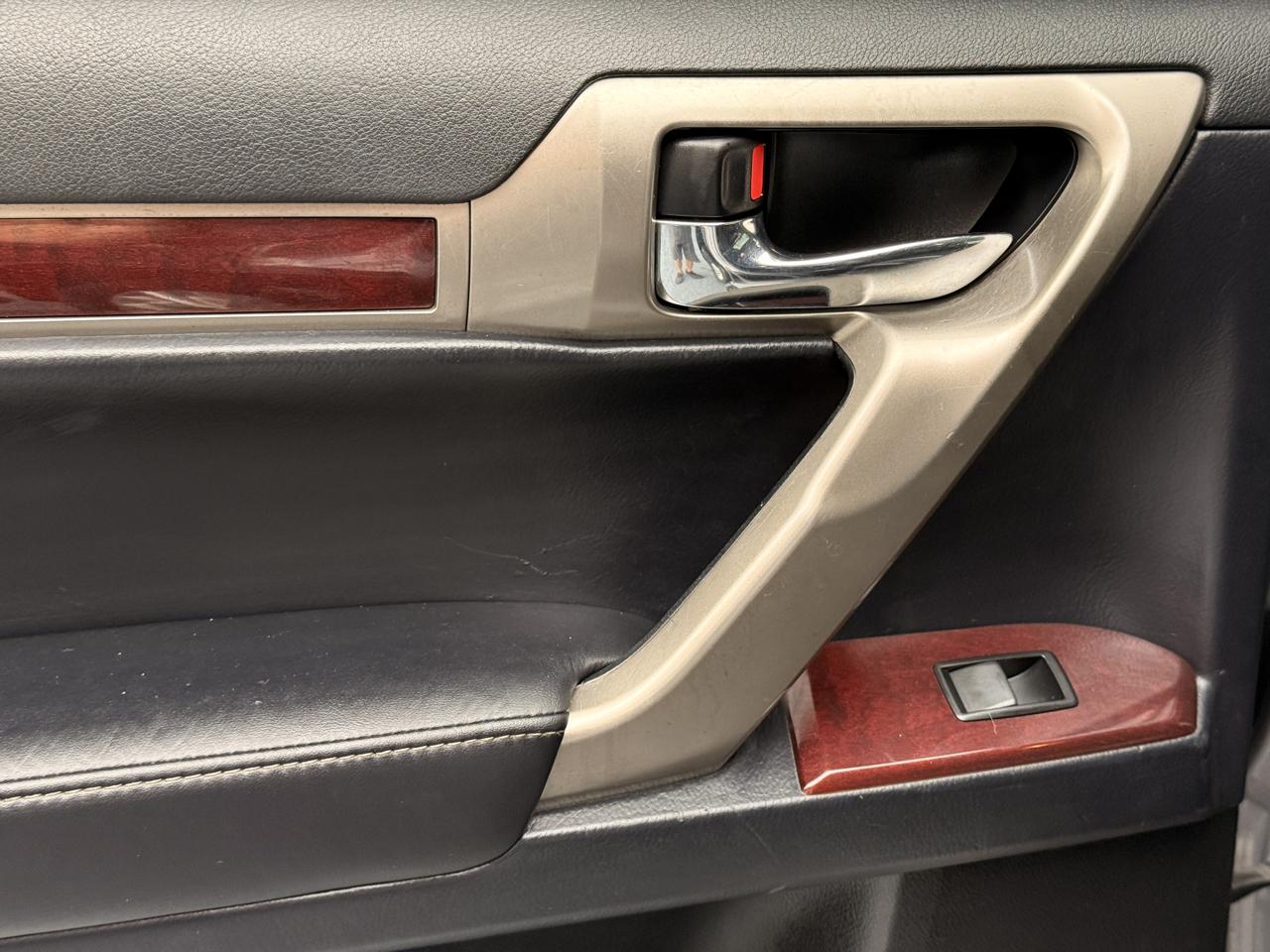 Lexus GX 460 Base 2017