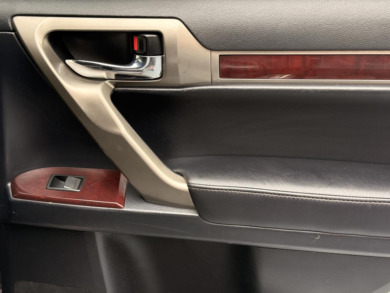 Lexus GX 460 Base 2017