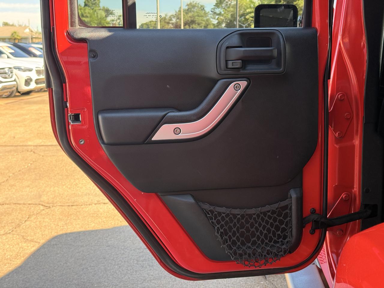 Jeep Wrangler Unlimited Sahara 4WD 2015
