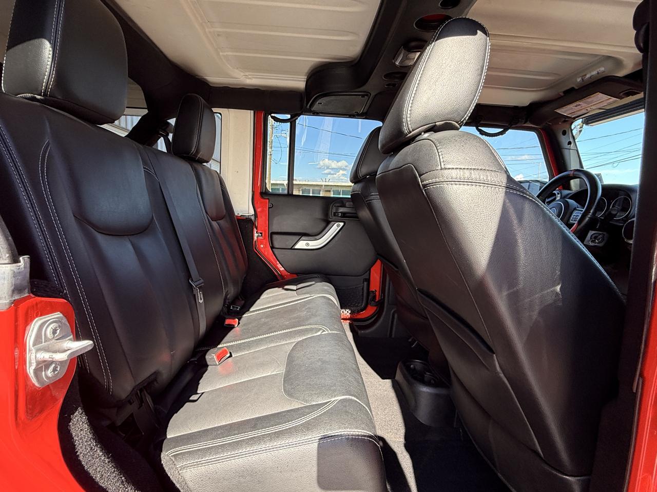 Jeep Wrangler Unlimited Sahara 4WD 2015