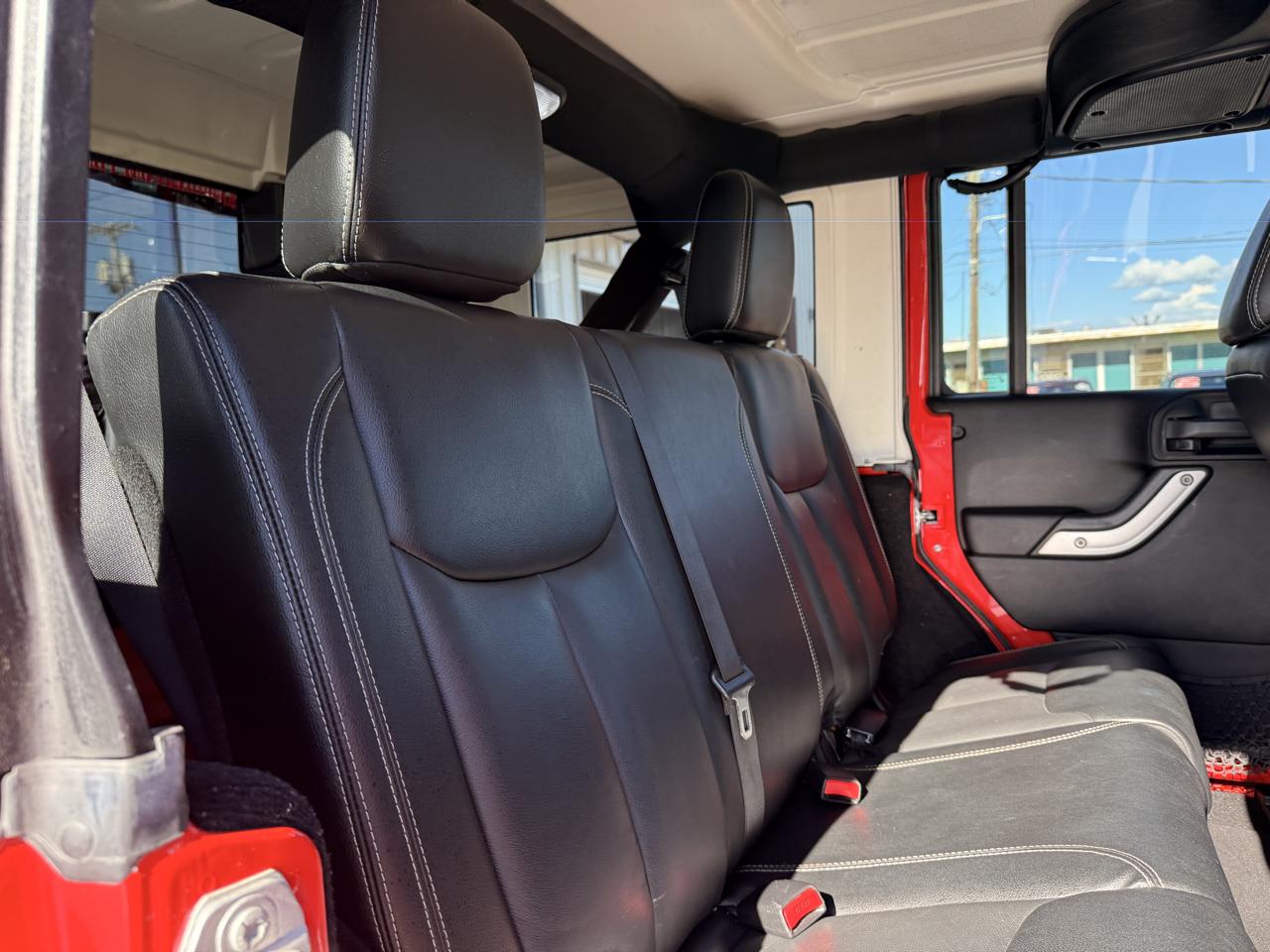 Jeep Wrangler Unlimited Sahara 4WD 2015