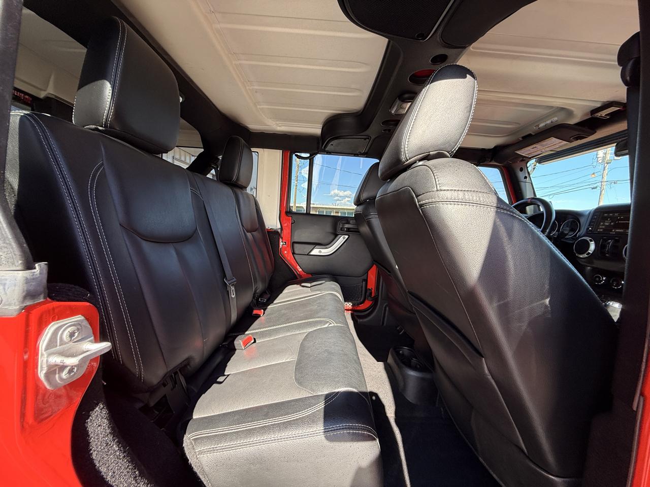 Jeep Wrangler Unlimited Sahara 4WD 2015