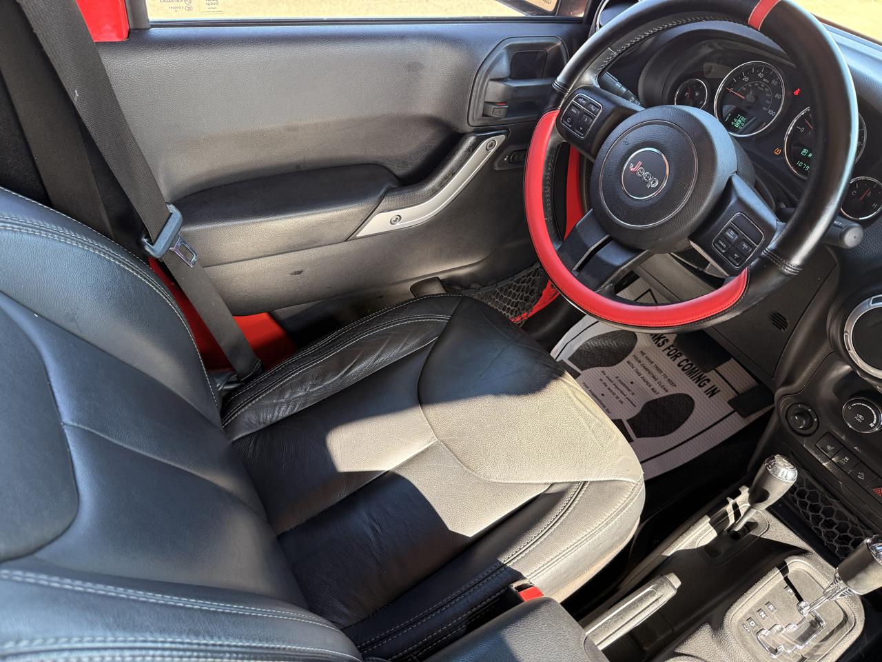 Jeep Wrangler Unlimited Sahara 4WD 2015
