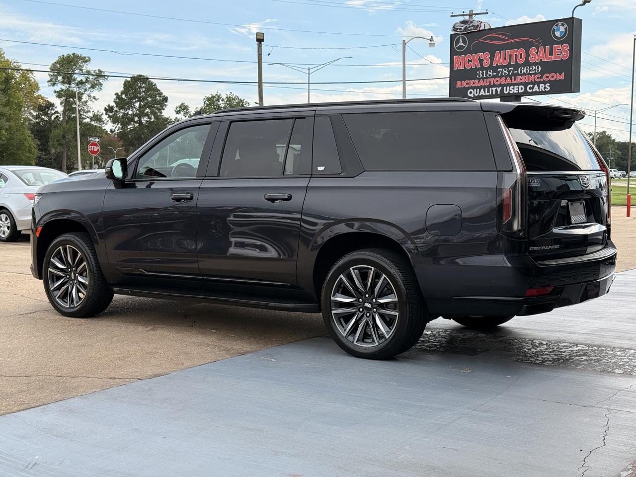 Cadillac Escalade ESV Sport AWD 2024