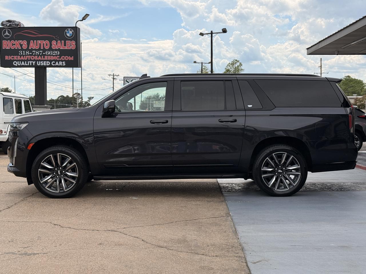 Cadillac Escalade ESV Sport AWD 2024