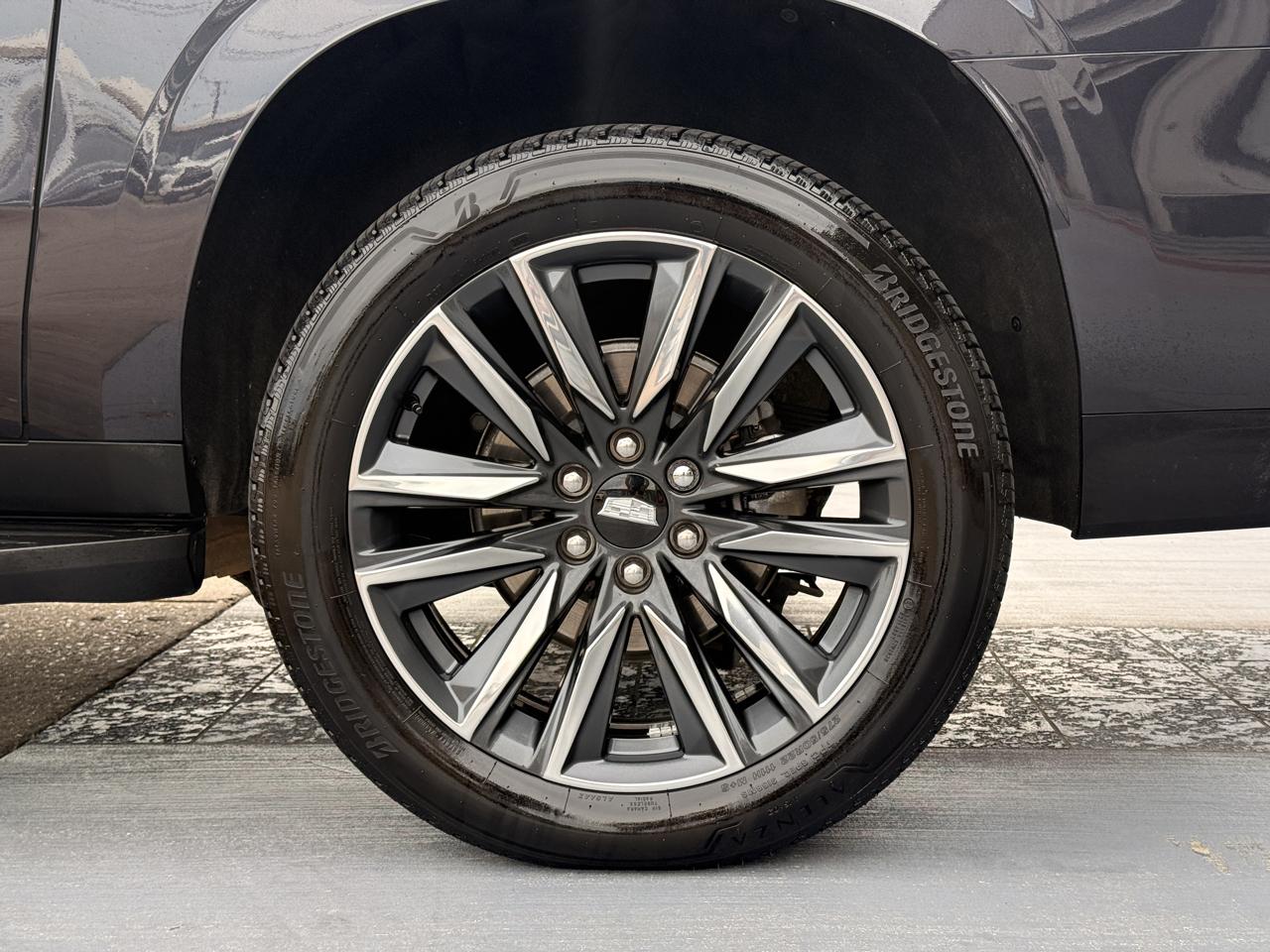 Cadillac Escalade ESV Sport AWD 2024