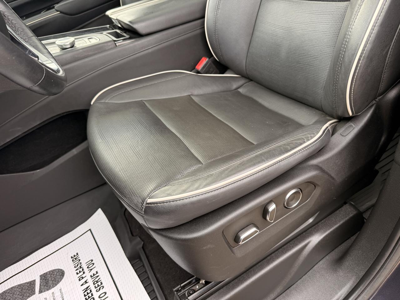 Cadillac Escalade ESV Sport AWD 2024