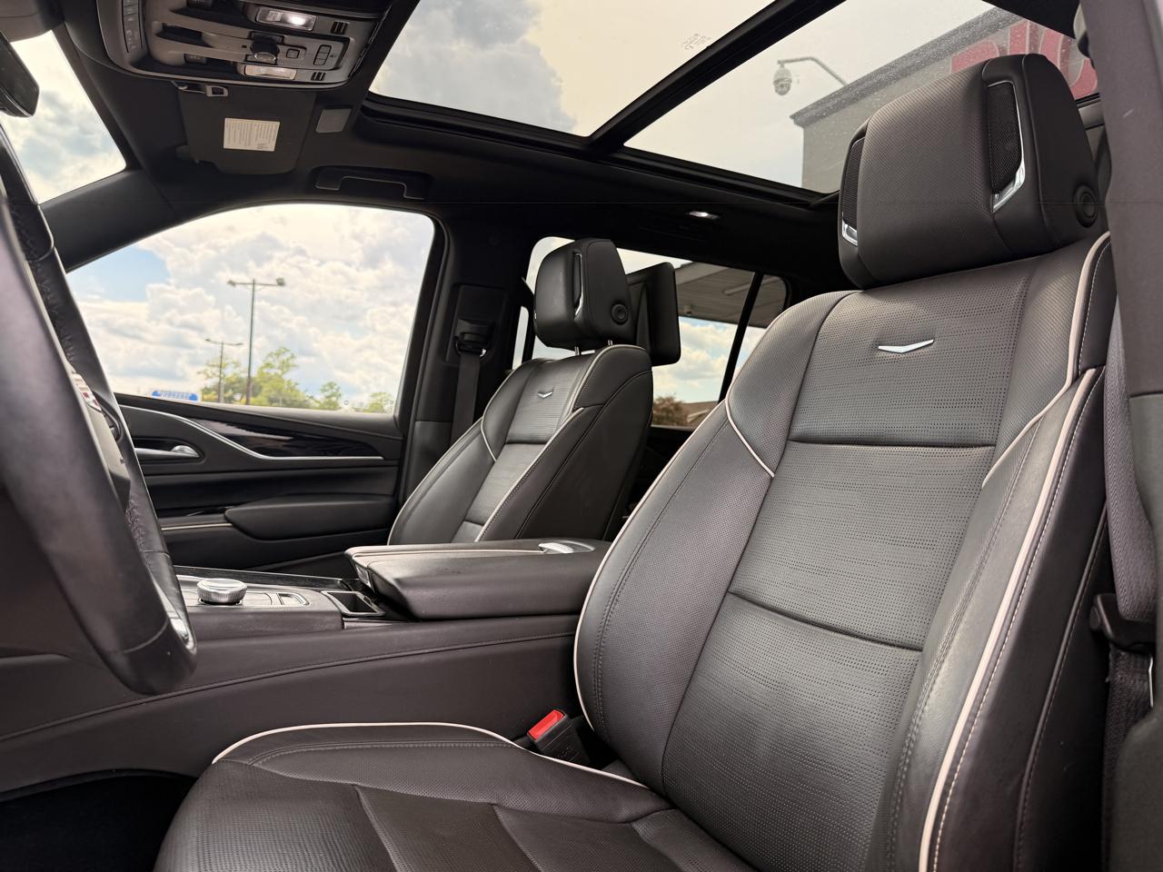 Cadillac Escalade ESV Sport AWD 2024