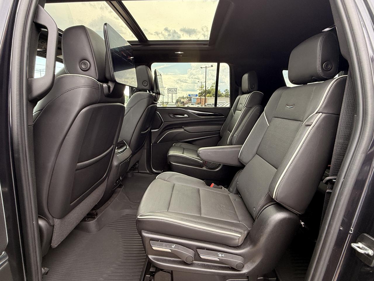 Cadillac Escalade ESV Sport AWD 2024