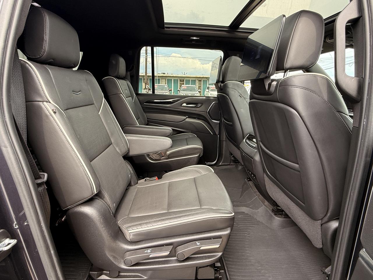 Cadillac Escalade ESV Sport AWD 2024