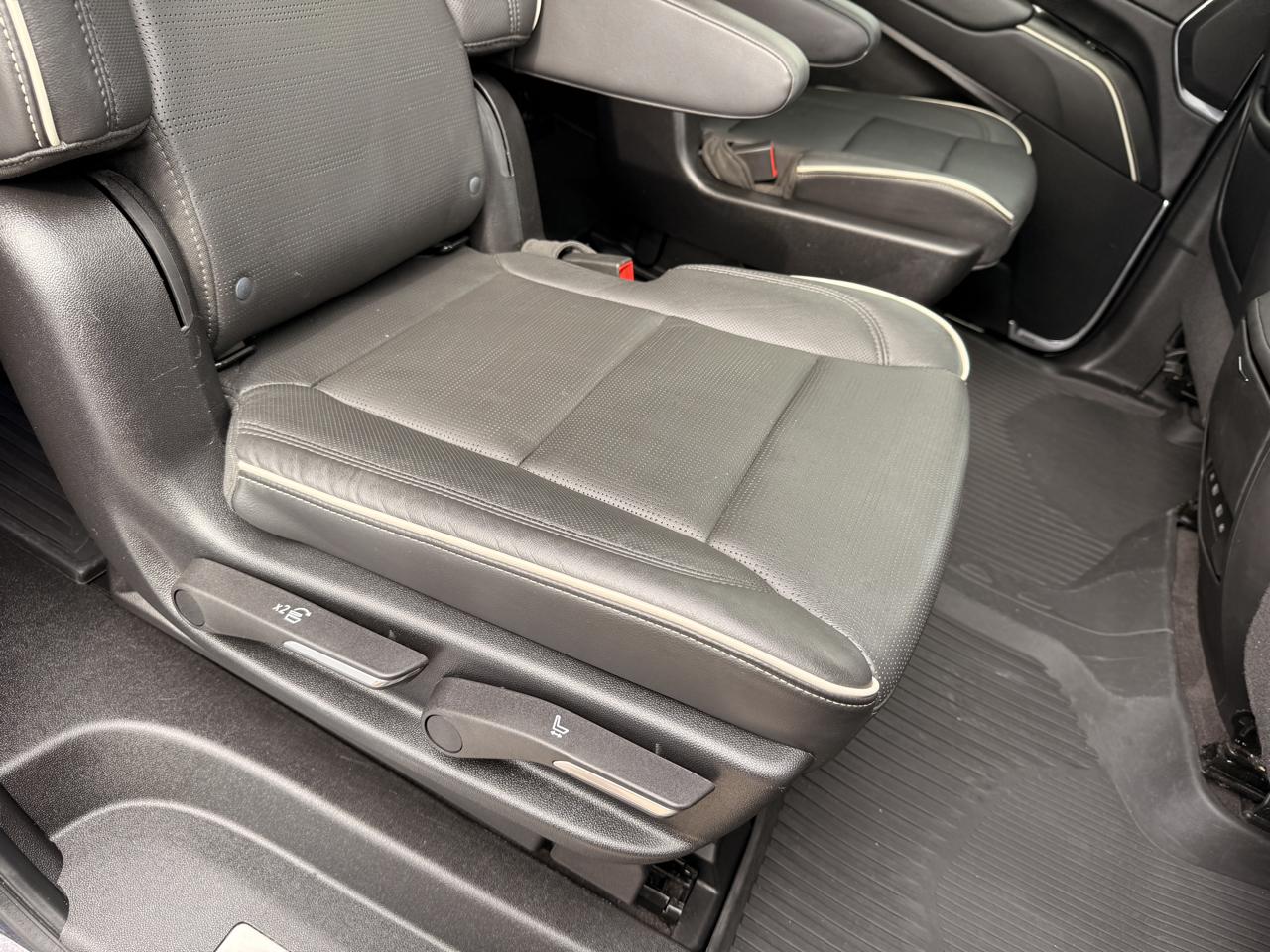 Cadillac Escalade ESV Sport AWD 2024