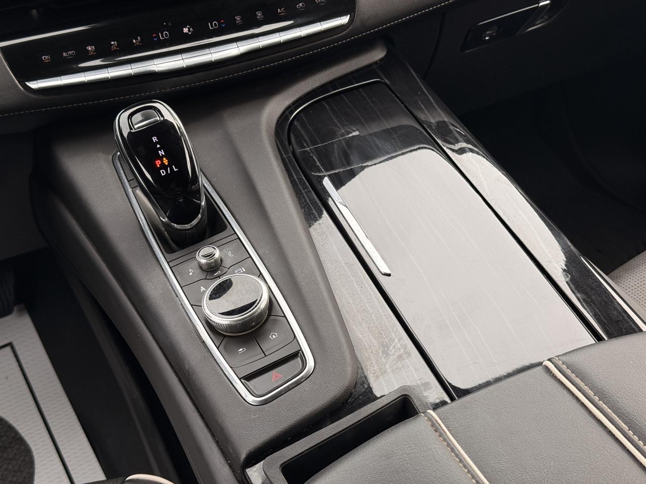 Cadillac Escalade ESV Sport AWD 2024