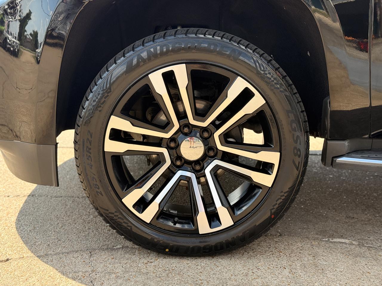 GMC Yukon photo 14