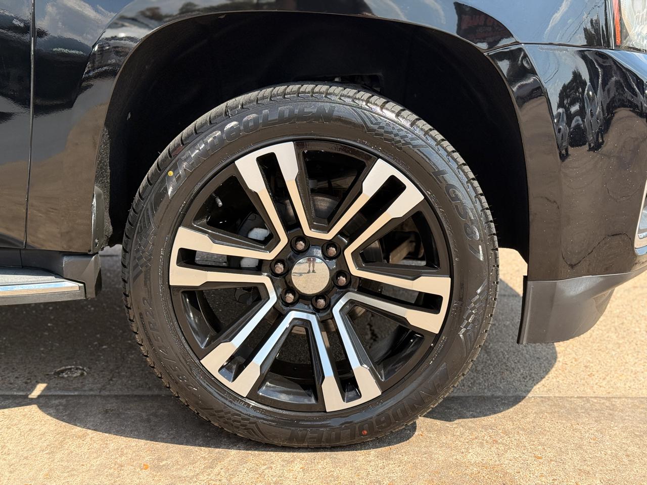 GMC Yukon photo 17