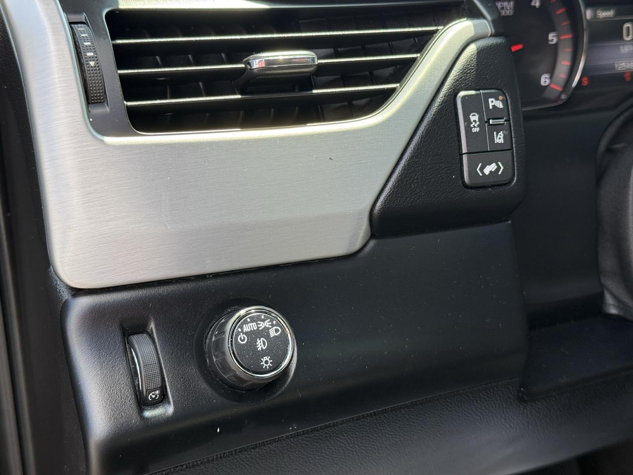 GMC Yukon photo 22