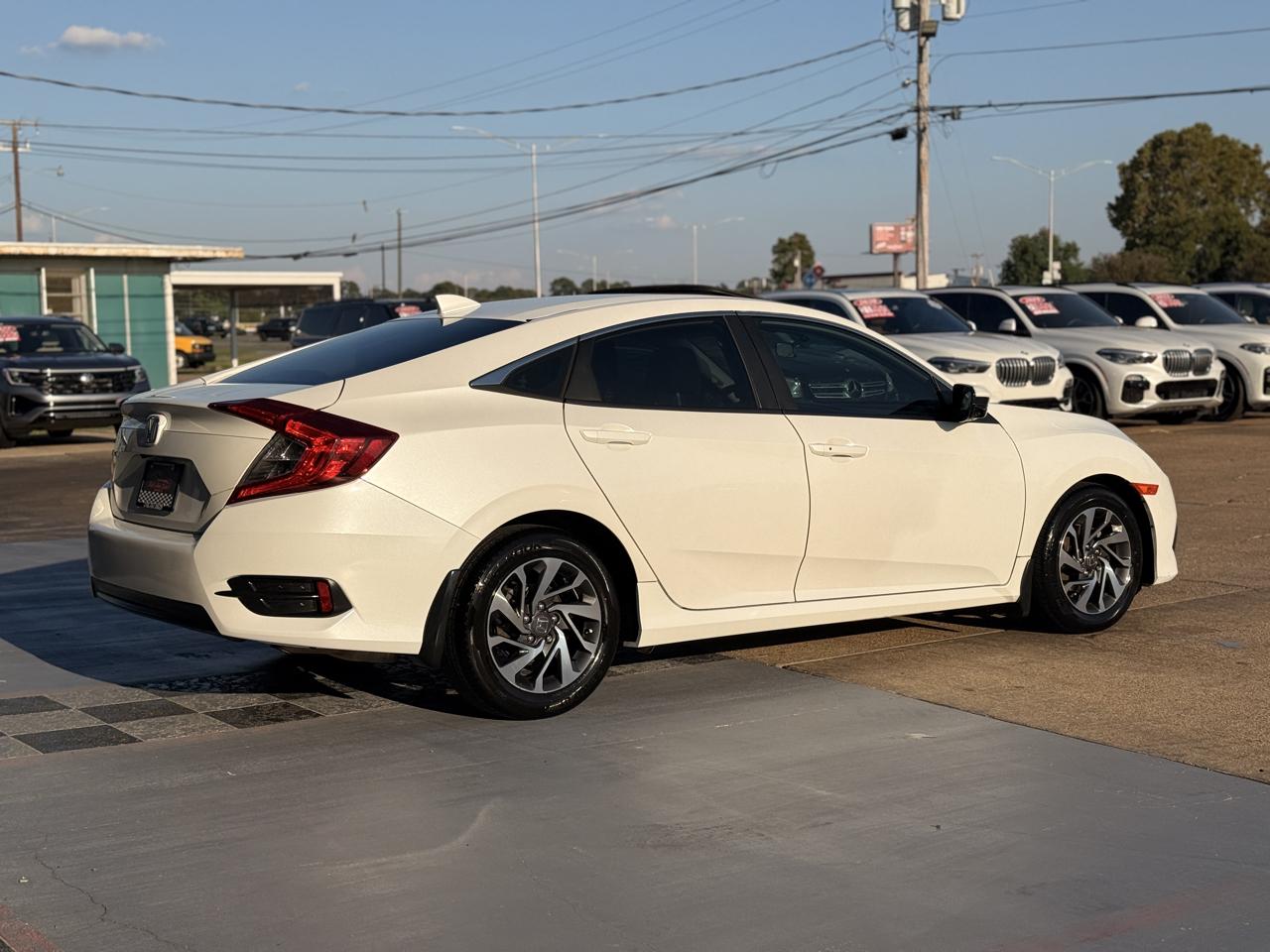 Honda Civic photo 10
