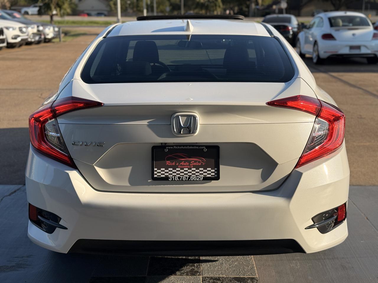 Honda Civic photo 11