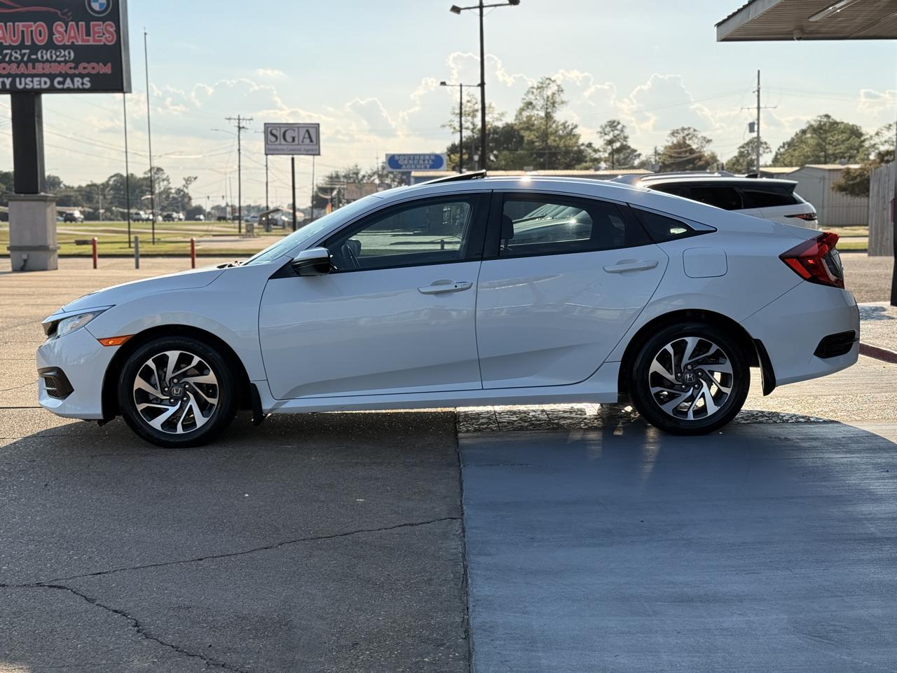 Honda Civic photo 13