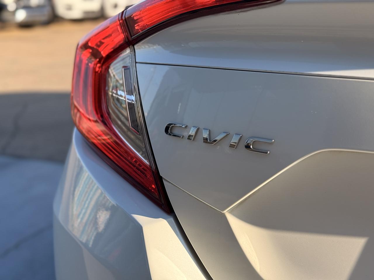 Honda Civic photo 19