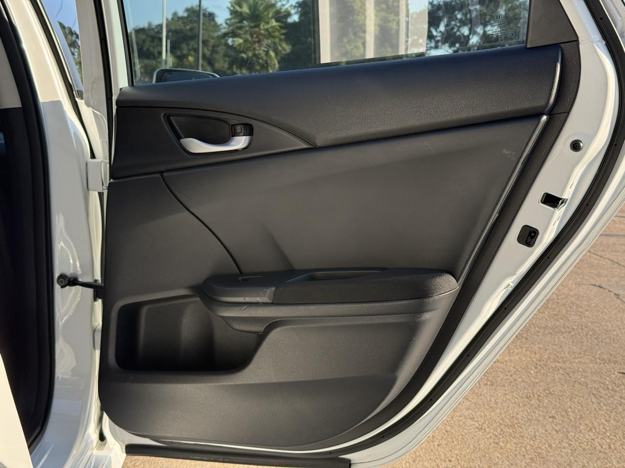 Honda Civic photo 34