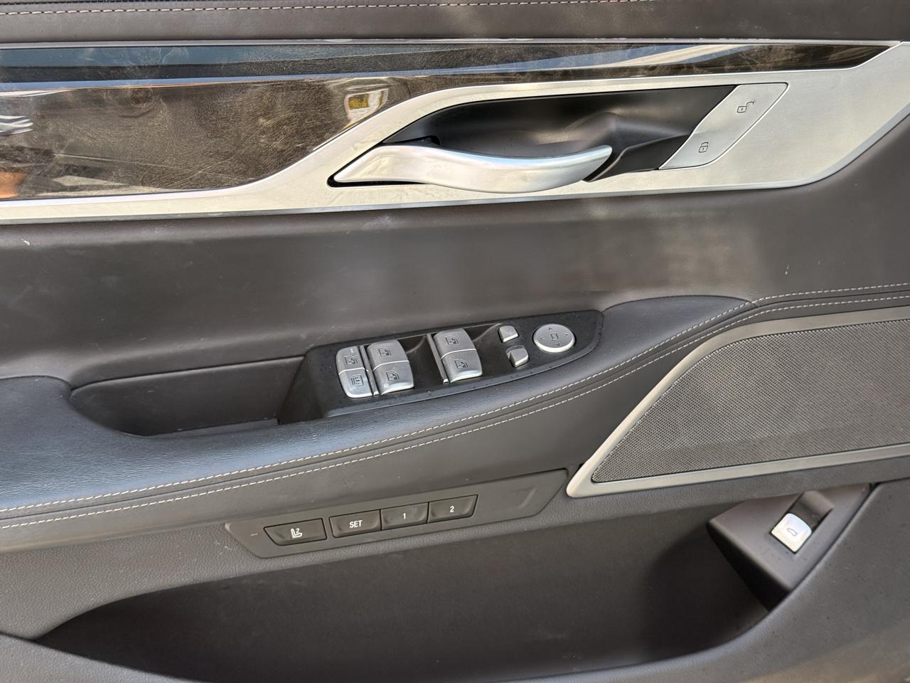 BMW 7-Series 740i 2019