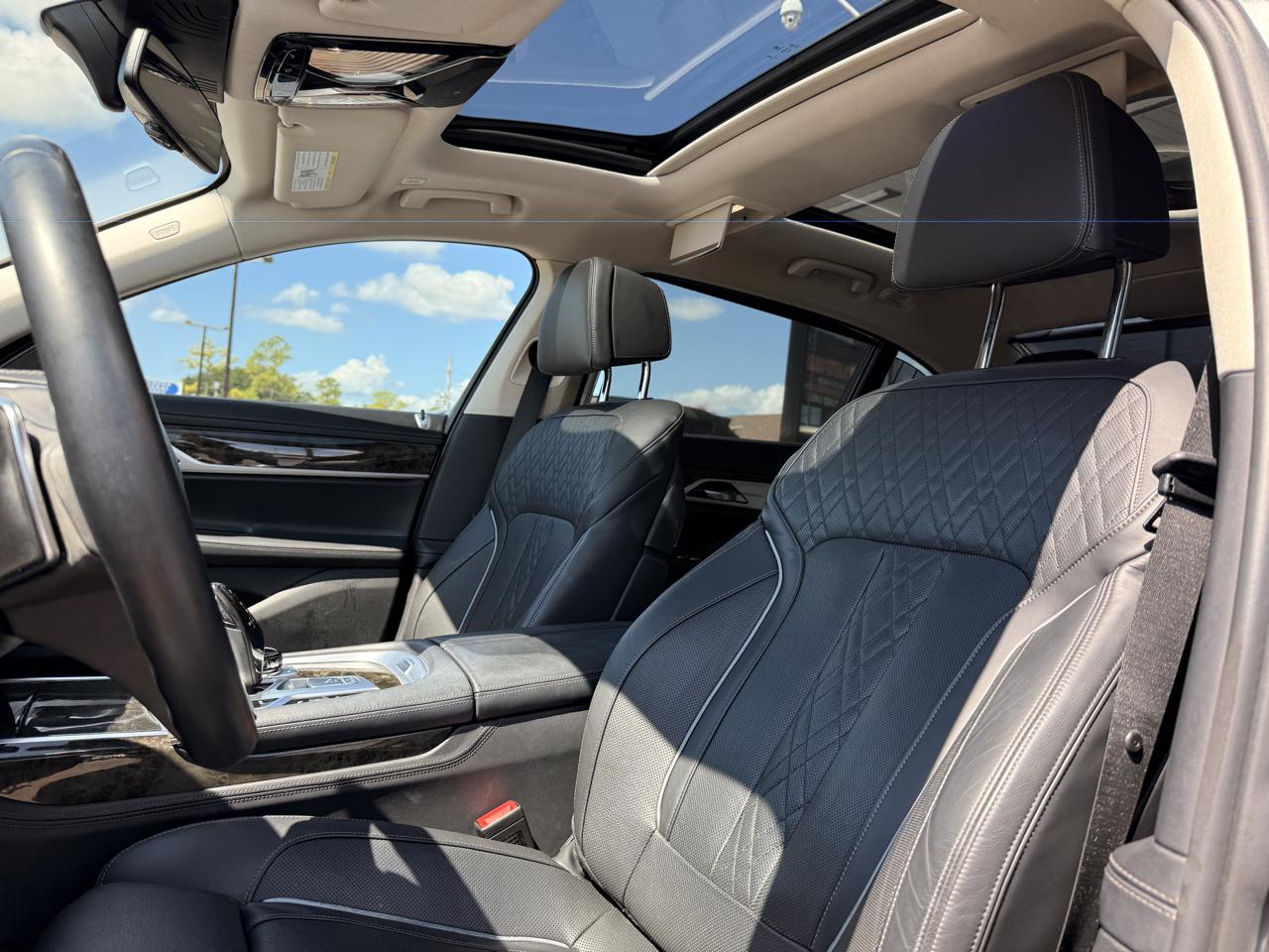 BMW 7-Series 740i 2019