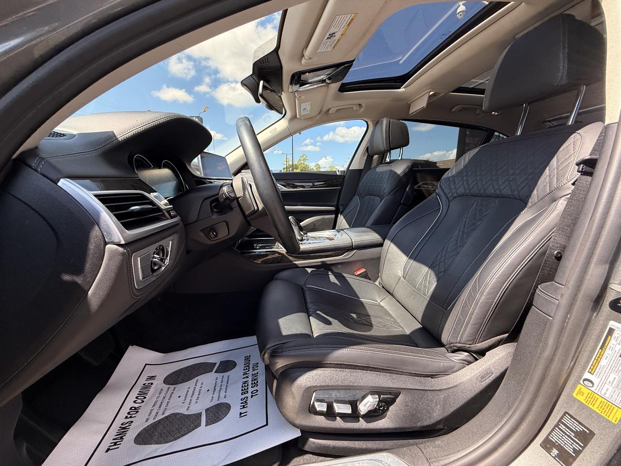 BMW 7-Series 740i 2019
