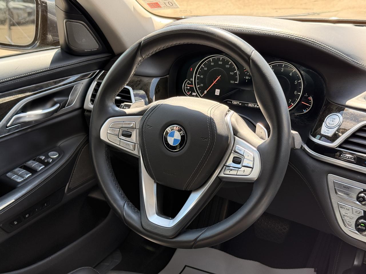 BMW 7-Series 740i 2019