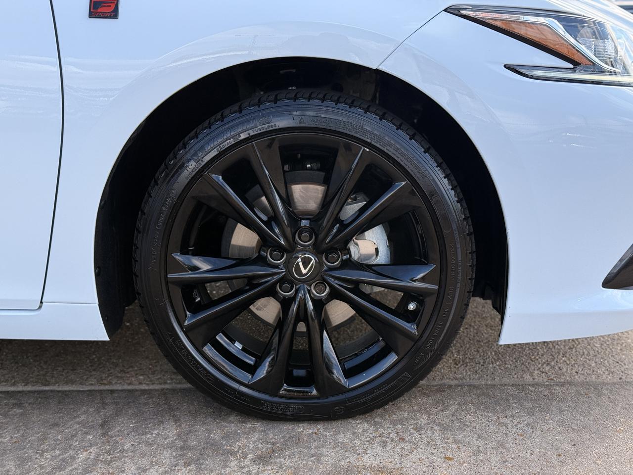 Lexus ES 350 F SPORT 2023