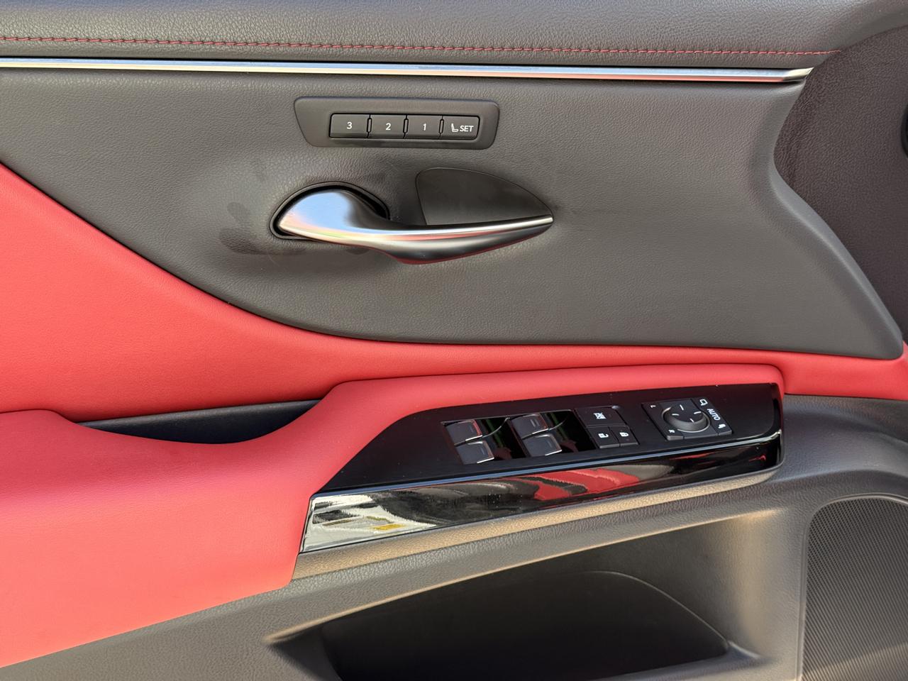 Lexus ES 350 F SPORT 2023