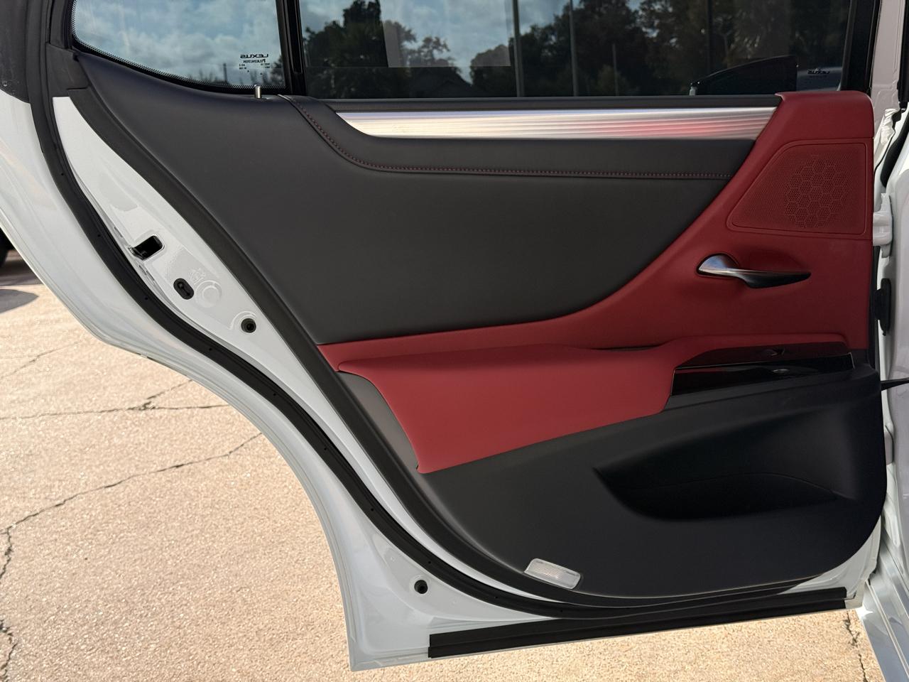 Lexus ES 350 F SPORT 2023