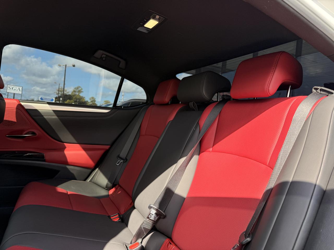 Lexus ES 350 F SPORT 2023